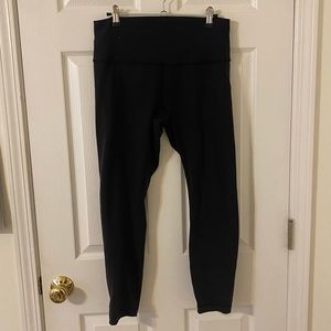 Black Lululemon 7/8 Leggings